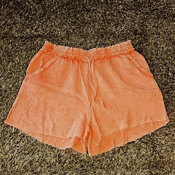 Zenana Outfitters Pants - Zenana Womens Gorgeous NWOTS neon orange linen shorts. Sz medium